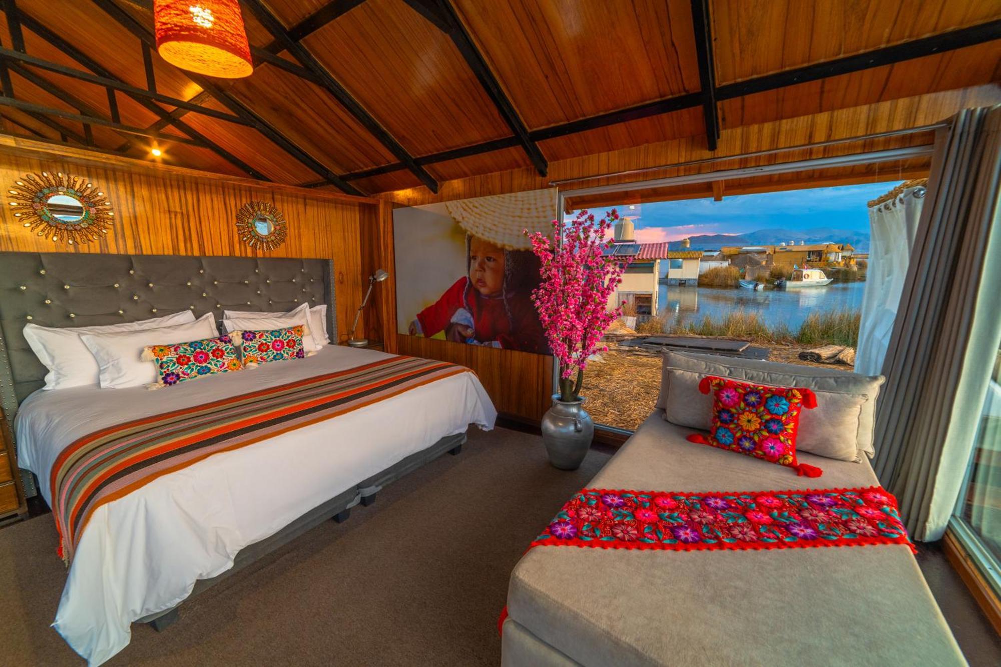 Uros Kay Pacha Lodge Puno Bagian luar foto