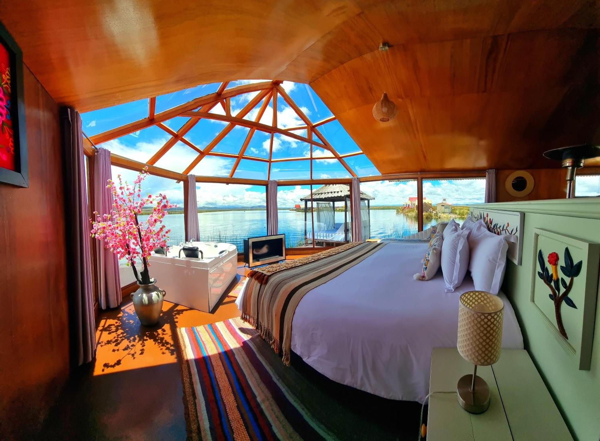 Uros Kay Pacha Lodge Puno Ruang foto